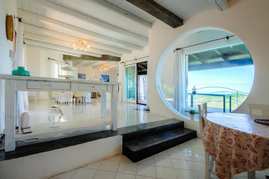 Fronte Mare 5 6 Bagni Infinity Pool Wifi Per 12 Persone Villa Alghero