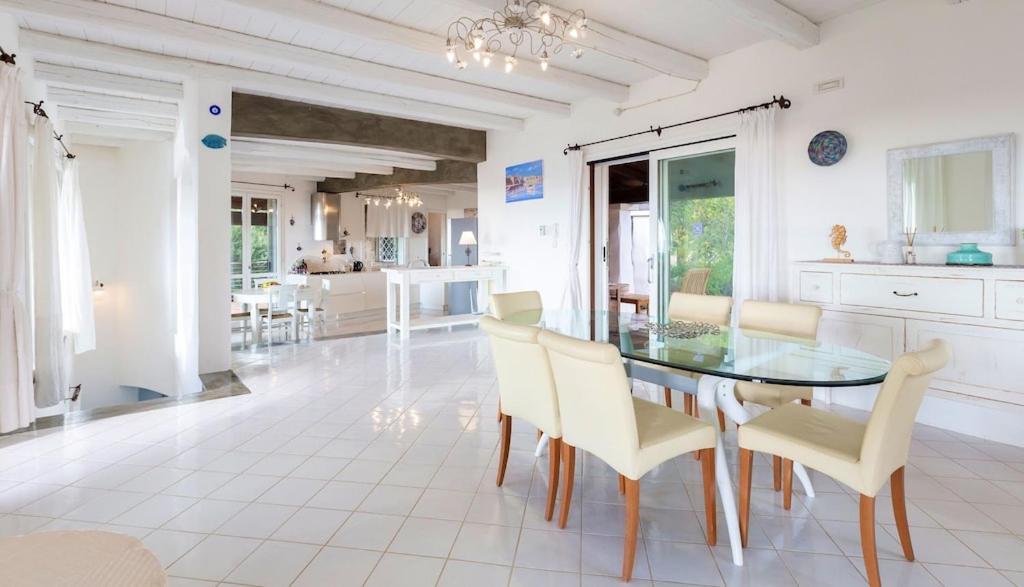 Villa Fronte Mare 5 6 Bagni Infinity Pool Wifi Per 12 Persone *