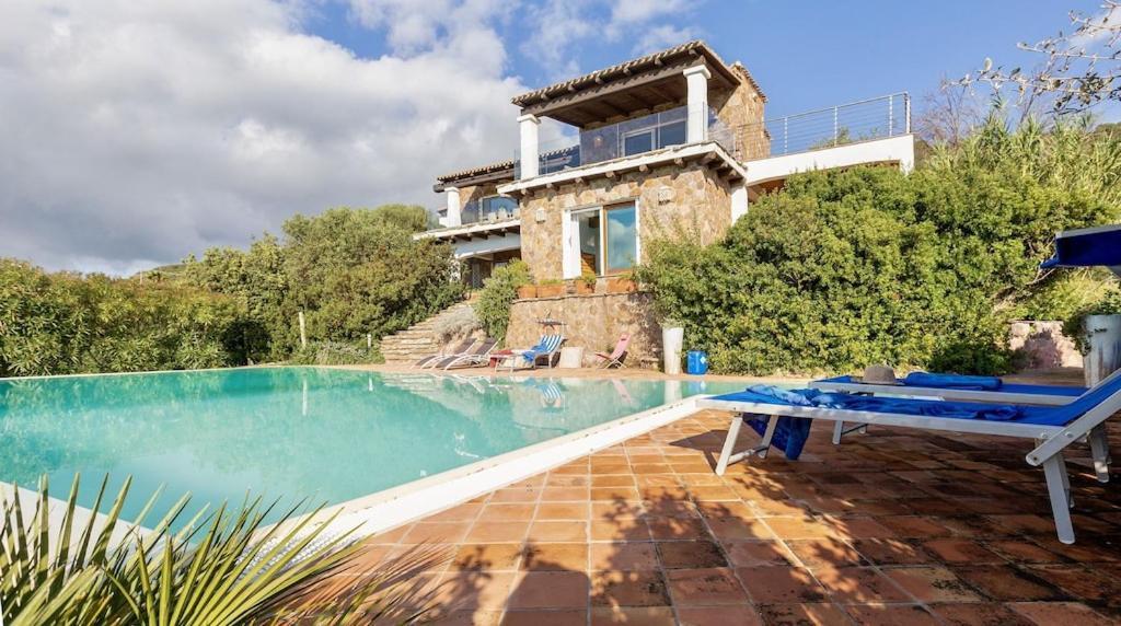 Fronte Mare 5 6 Bagni Infinity Pool Wifi Per 12 Persone